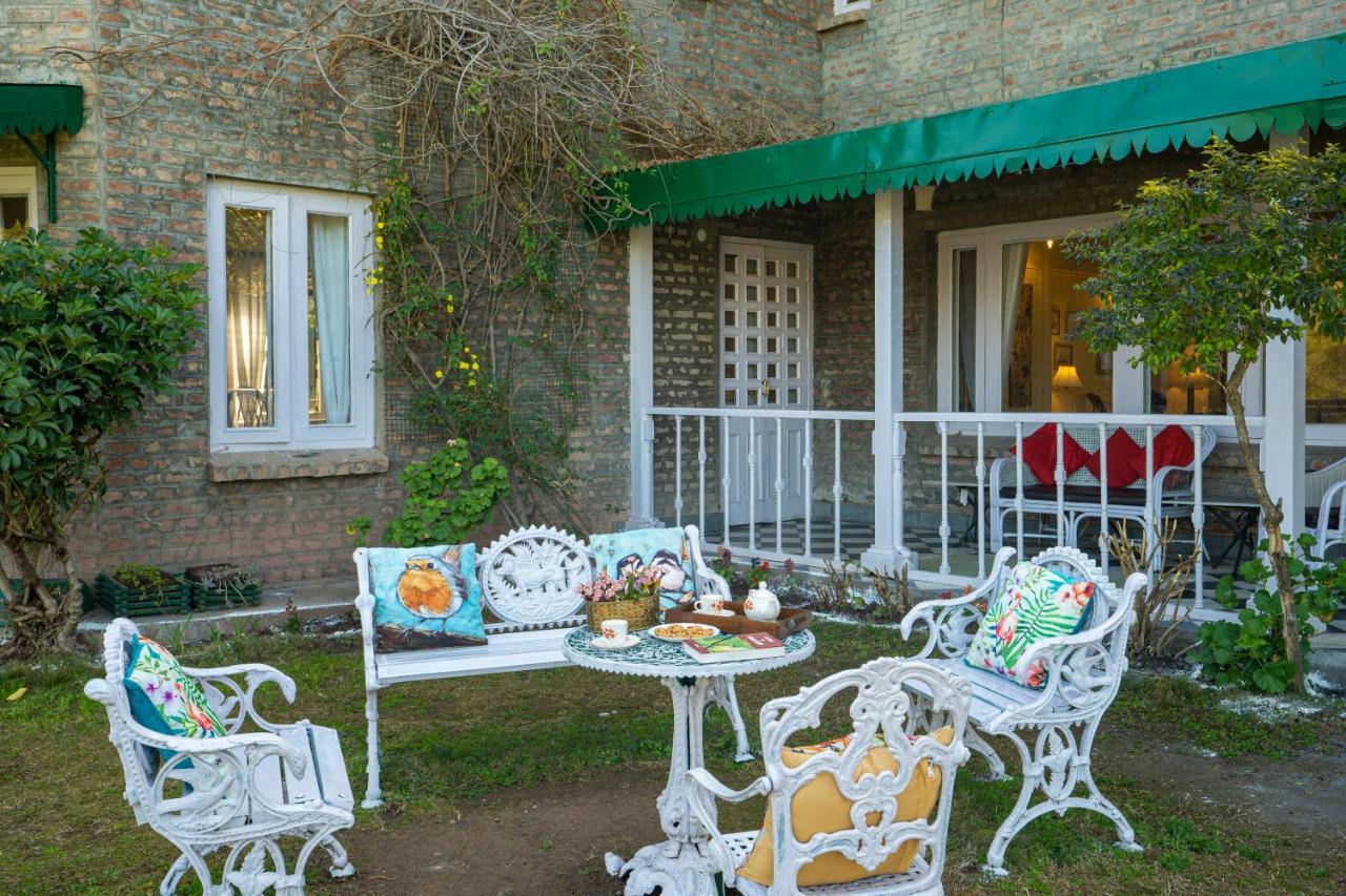 Saffronstays Chalet Vie, Kasauli - All Clear Roads Kültér fotó